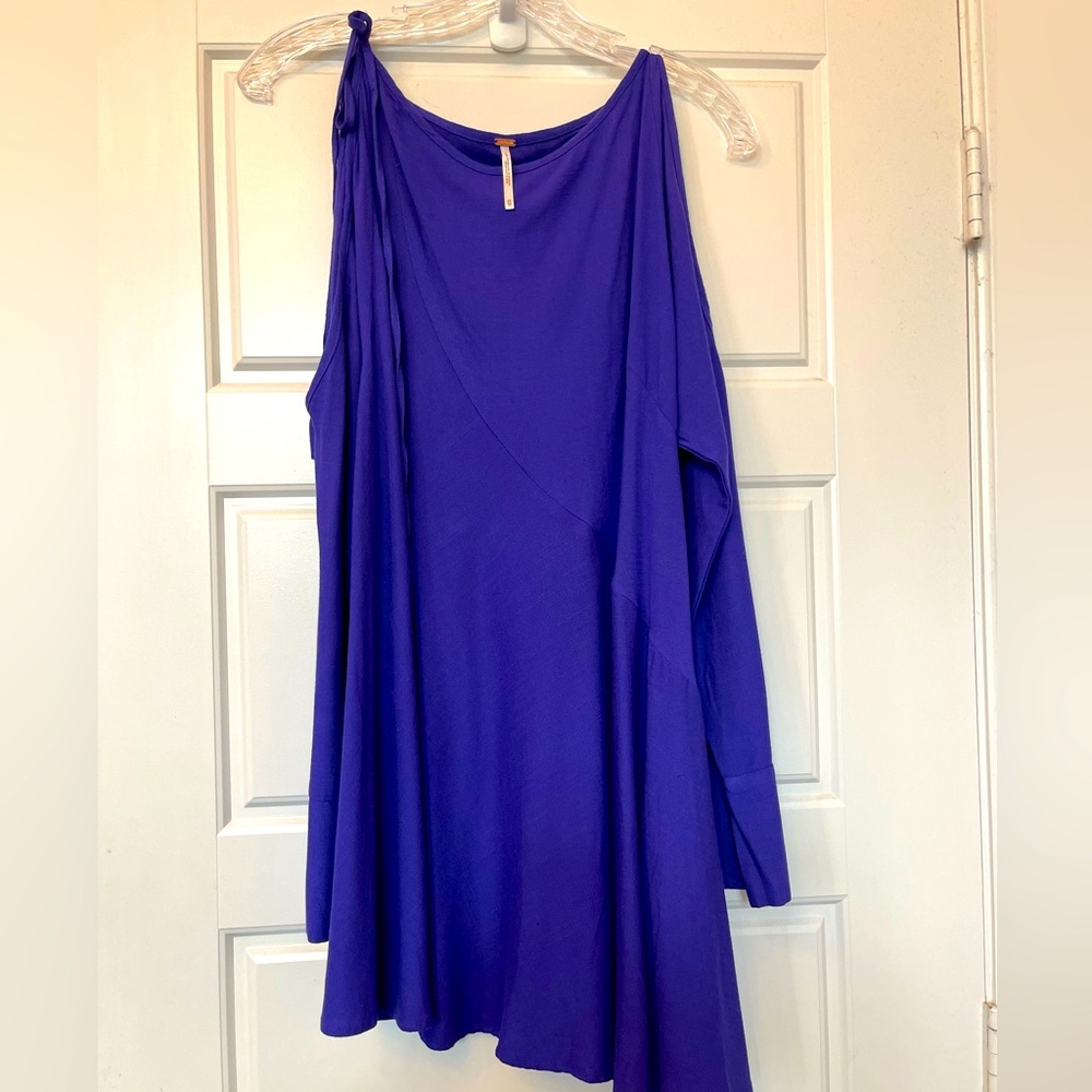 Free People NWT Woman’s Violet Cold Shoulder Mini Dress Size: XS